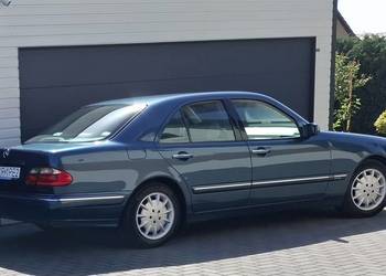 Mercedes W 210