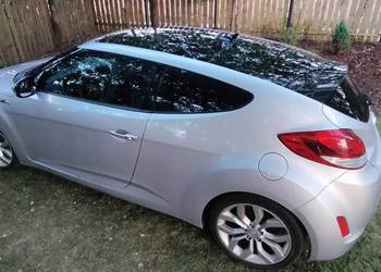 Hyundai Veloster uszkodzony przód, prawy bok, pali, jeździ, szyby całe,LPG