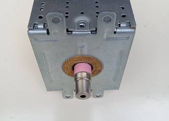 Magnetron do kuchenki mikrofalowej Toshiba
