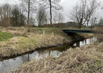 Działka budowlana z bezpośrednim dostępem do rzeki!