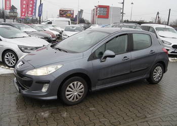 Ładny ekonomiczny z klimatyzacją