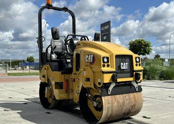 WALEC DROGOWY CATERPILLAR CB2.5 GC WALEC DROGOWY CATERPILLAR CB2.5 GC