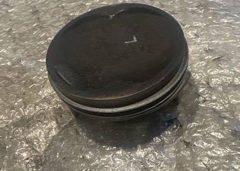 Tłok BMW R1100R R100 R75 K100 GS M742