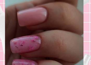 Manicure / PedicureManicure & pedicure – czas dla Ciebie, efekt dla świata.
