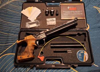 Pardini K12 Absorber, czarny, rękojeść prawa M