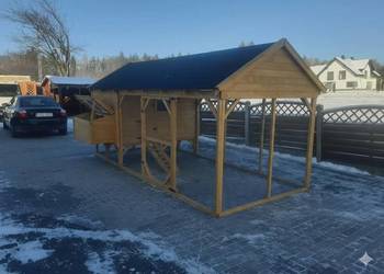 Kurnik dla kur z wolierą