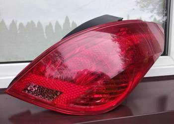 Peugeot 308 T7 HB hatchback lampa tył tylna prawa wkład oprawka Europa