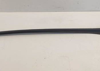 MERCEDES W247 LISTWA SZYBY CZOŁOWEJ LEWA A2476900301