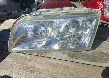 Lampa Lewa Przód Volvo V40 Hella