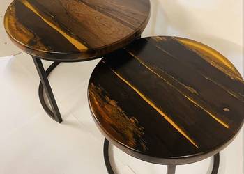 Stolik kawowy 2w1 z czarnego dębu oraz żywicy