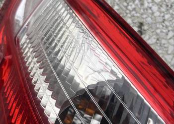 Lampa lewy tył Nissan Qashqai J10 polift sprawna