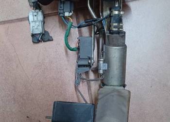 POMPA PALIWA TOYOTA CARINA E