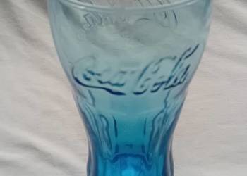 Kolekcjonerska niebieska szklanka Coca Cola koffeinhaltig. Poj. 0,3 L.