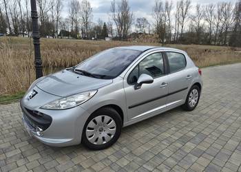 Peugeot 207/Bardzo dobry stan/Sprawna klima/Spalanie 4l/Isofix