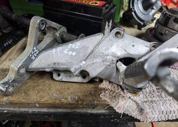 Kawasaki ZZR 600 prawy set mocowanie uchwyt stopka zzr600 hamulca podnóżek
