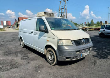 Volkswagen Transporter Volkswagen Transporter T5 2.5TDI 130km 06r Chłodnia