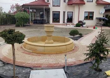 Stylowa fontanna ogrodowa z piaskowca naturalny kamień