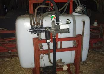 Sprzedam opryskiwacz polowy 12 metrów 300l