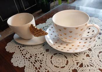 Porcelanowe kubki w  serduszka .i filiżanki