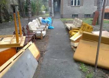 Kto odbiera stare meble we Wrocławiu? Odbior z domu.