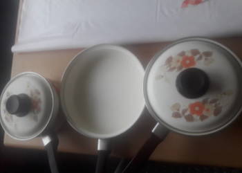 Garnki i patelnia emaliowane