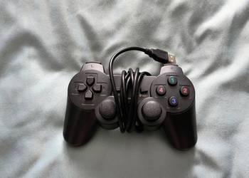 Przewodowy pad do PC