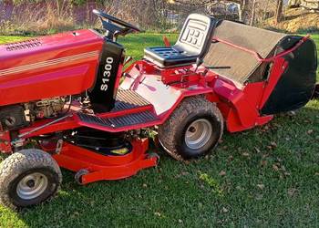 Westwood S1300 – traktorek ogrodowy + zamiatarka +wertykulator +rozsiewacz