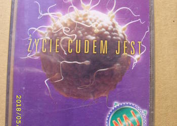 + Skladanka, kaseta ;ZYCIE CUDEM JEST. --folia