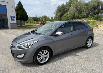 Hyundai i30 1.4 BENZYNA Klimatronik Ledy Nawigacja Kamera Cofania Bluetooth