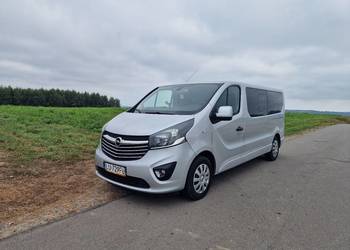 Wynajem busa 9-osobowego Opla Vivaro Transport Gości Weselnych