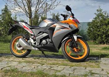 Honda CBR 125 R jc39. 2011 rok nowe oc i PT