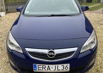 Opel ASTRA J 2010 benz/gaz od 10 lat w Rodzinie.