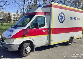 Ambulans karetka kontener