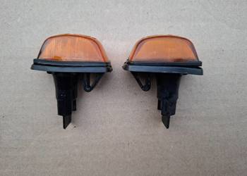 Kierunkowskazy kierunki migacze boczne Fiat 126p Maluch