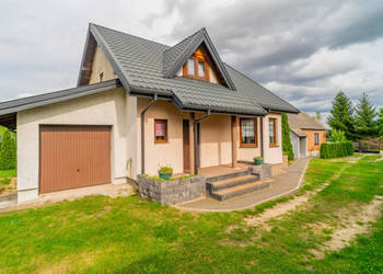 Dwa domy w cenie jednego - do zamieszkania - nad jeziorem