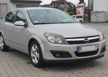 Opel Astra H 2005r, hatchback, 1.8 16V, 125KM, benzyna bez LPG