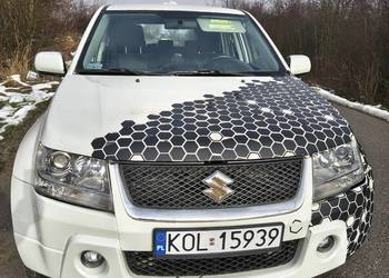 Suzuki Grand Vitara V6 2.7 • 4x4 • LPG