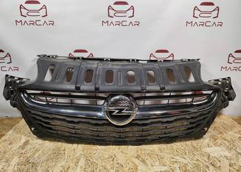 Grill Atrapa Opel Corsa E 39003576