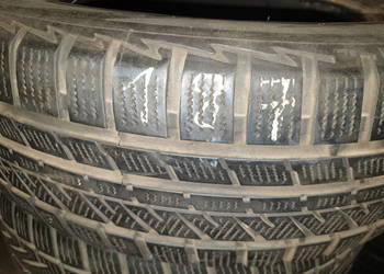 Opona Bridgestone Blizzak LM-30   195/65R15