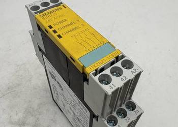 Siemens 3TK2821-1CB30 Safety Relay