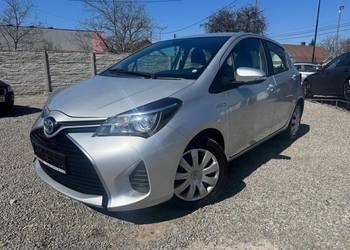Toyota Yaris 1.5 Hybryda Comfort 75KM 2016r Gwarancja !!!