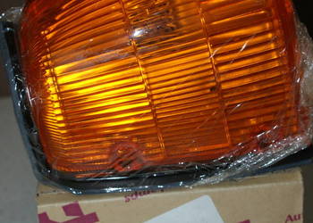MIGACZ PRZEDNI NISSAN SUNNY B12 NOWY