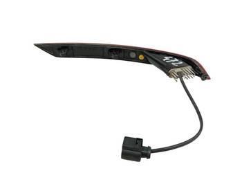 LAMPA TYŁ ODBLASK LEWY TYŁ LIFT  57A945701B Skoda Karoq I (2017-)