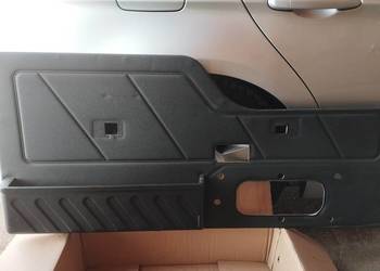 Boczek klapy discovery 2 tapicerka obudowa drzwi bagażnika land rover