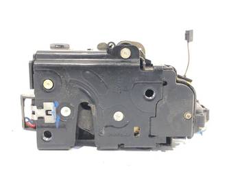 ZAMEK DRZWI LEWY TYŁ VW TOURAN Minivan 7L0839015 03-10