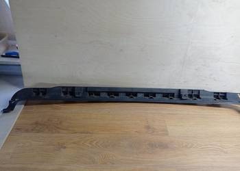 Mercedes W204 ŚLIZG ZDERZAKA ŚRODEK TYŁ 2048850665