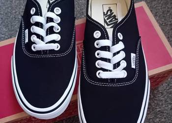 Nowe oryginalne czarne trampki VANS Authentic rozmiar 40