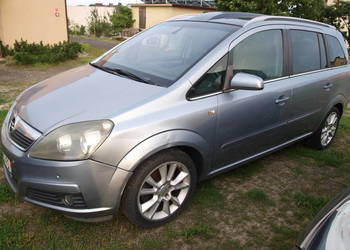 OPEL ZAFiRA 1.9 CDTi COSMO 7 osób