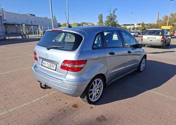 Mercedes b180