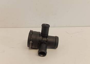 AUDI A4 B8 A5 8T KRÓCIEC WODY 8K0122293B
